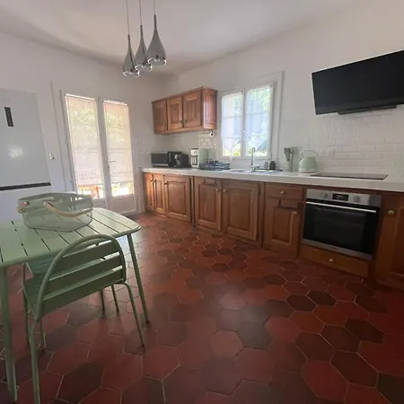 à Chjusella Reparata Di Balagna à 5kms Des Plages Casa de Férias