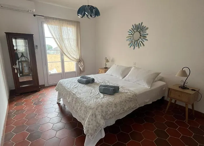 A Chjusella Reparata Di Balagna A 5kms Des Plages *