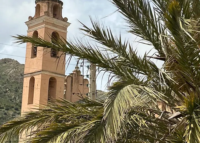 A Chjusella Reparata Di Balagna A 5kms Des Plages