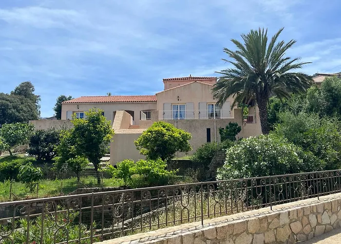 à Chjusella Reparata Di Balagna à 5kms Des Plages Hébergement de vacances Santa-Reparata-di-Balagna